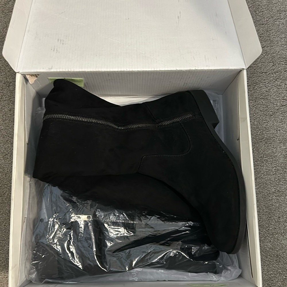 Style & Co, size 9, black faux suede knee high boots